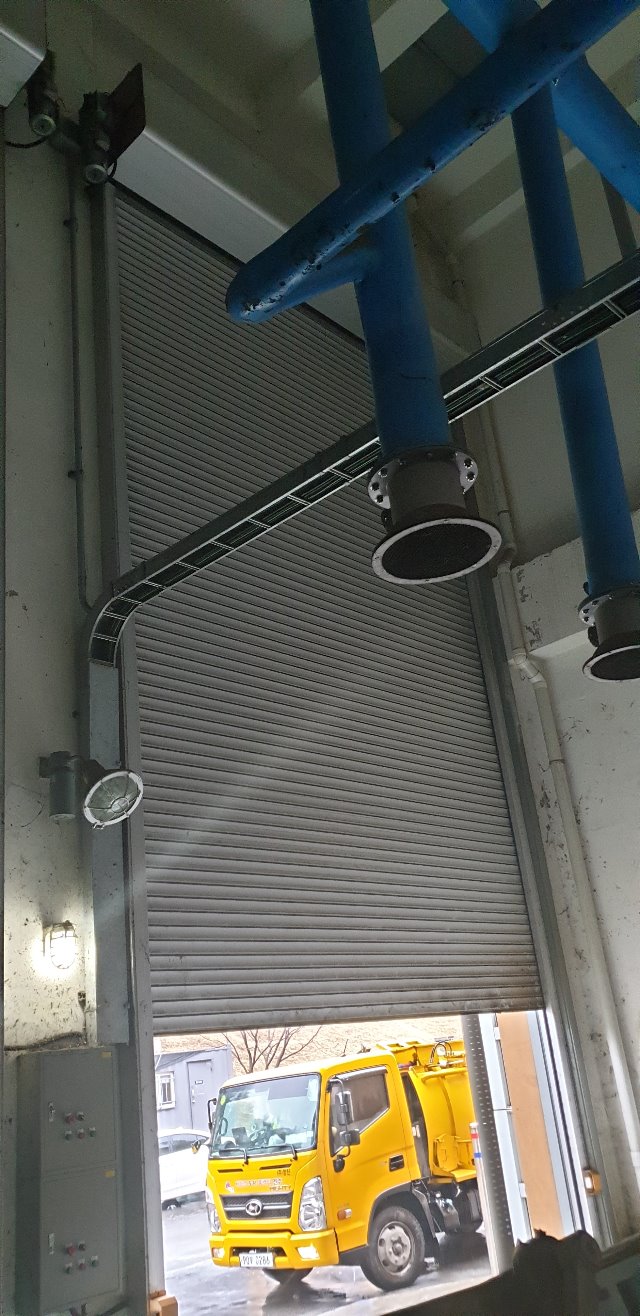 고속내풍압셔터_전주 종합리싸이클링타운1.jpg
